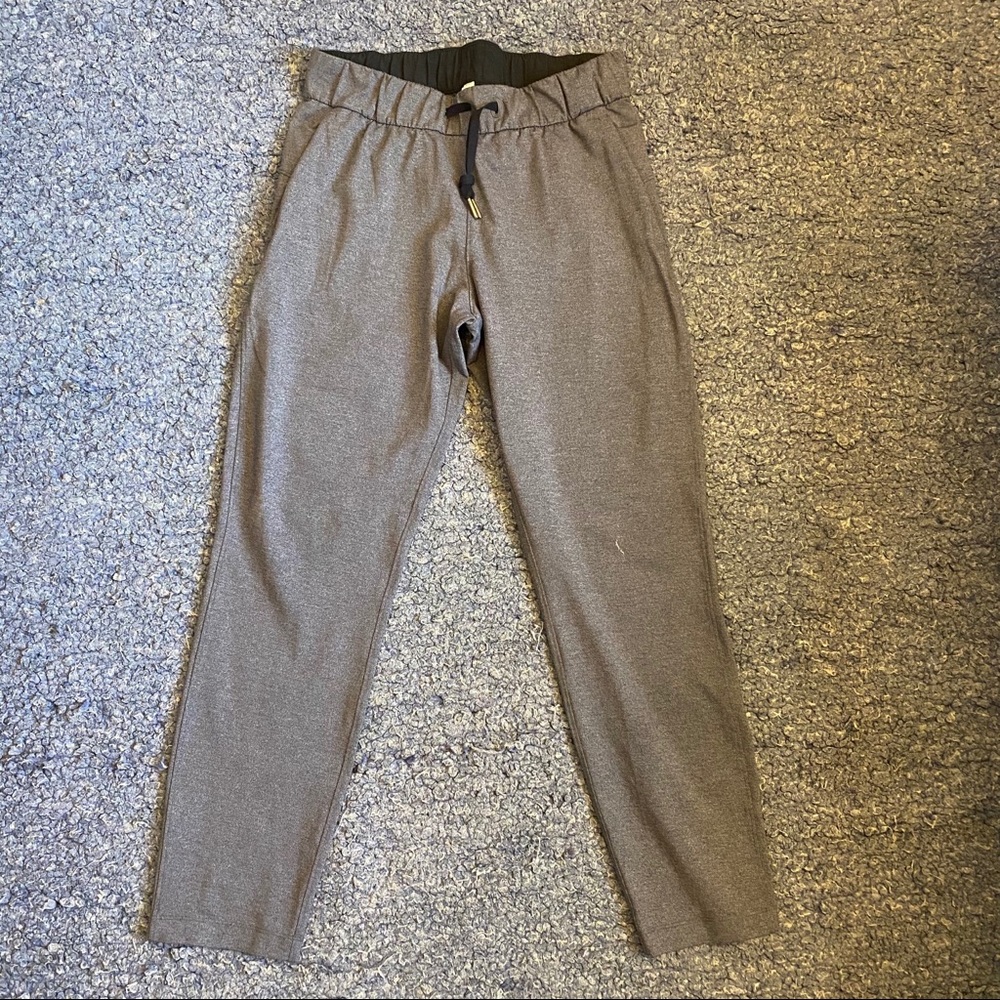 Lululemon on the fly pant